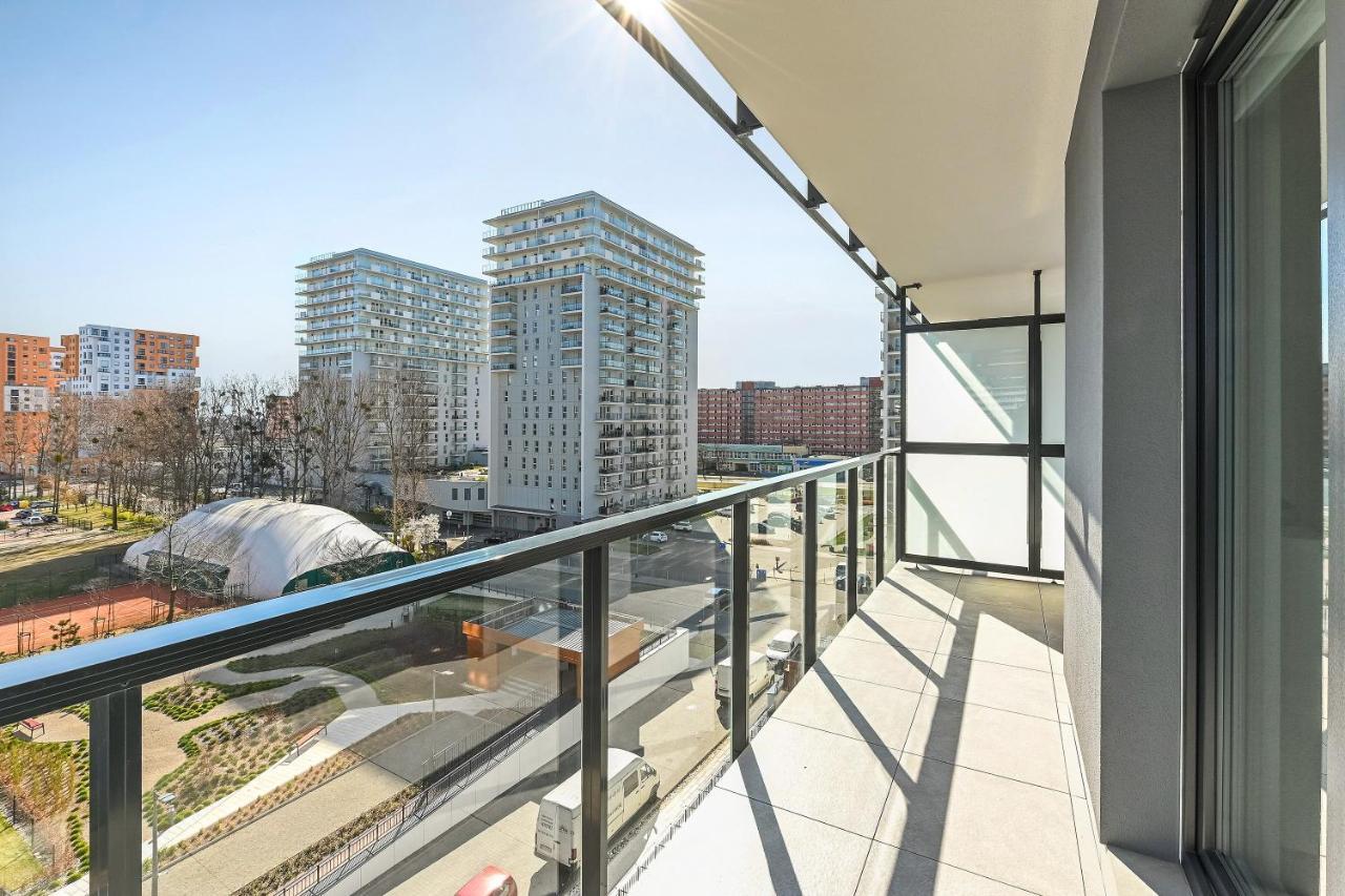 Apartament Nadmorskie Spektrum & Parking グダニスク エクステリア 写真