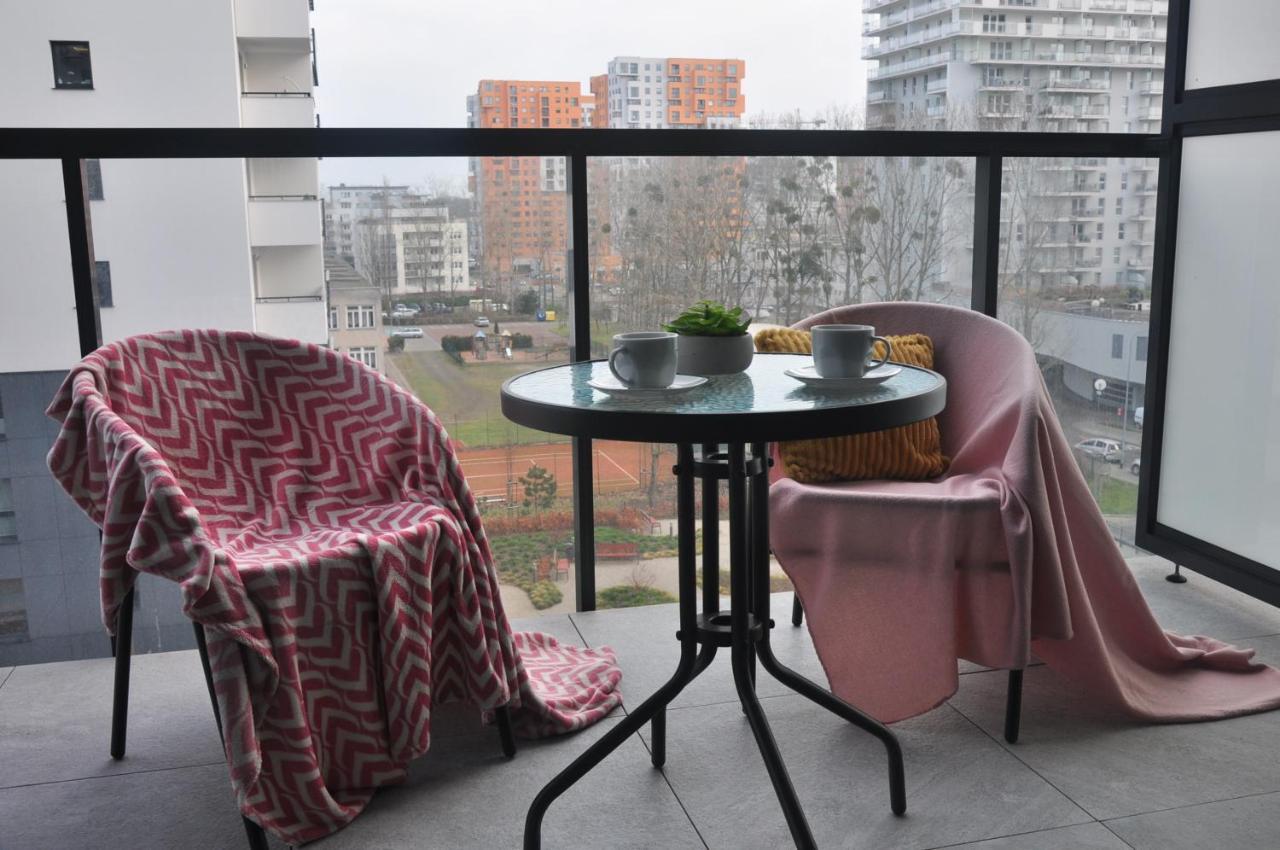 Apartament Nadmorskie Spektrum & Parking グダニスク エクステリア 写真