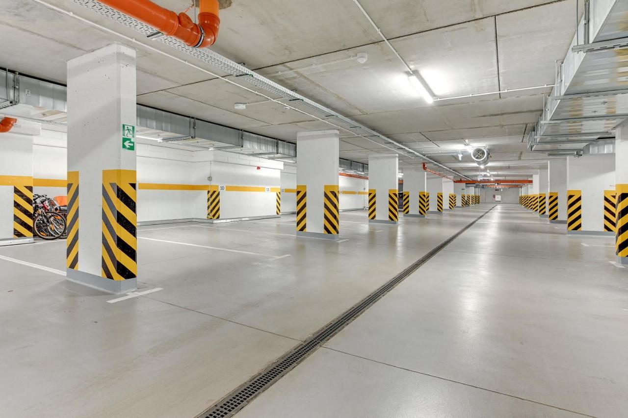 Apartament Nadmorskie Spektrum & Parking グダニスク エクステリア 写真