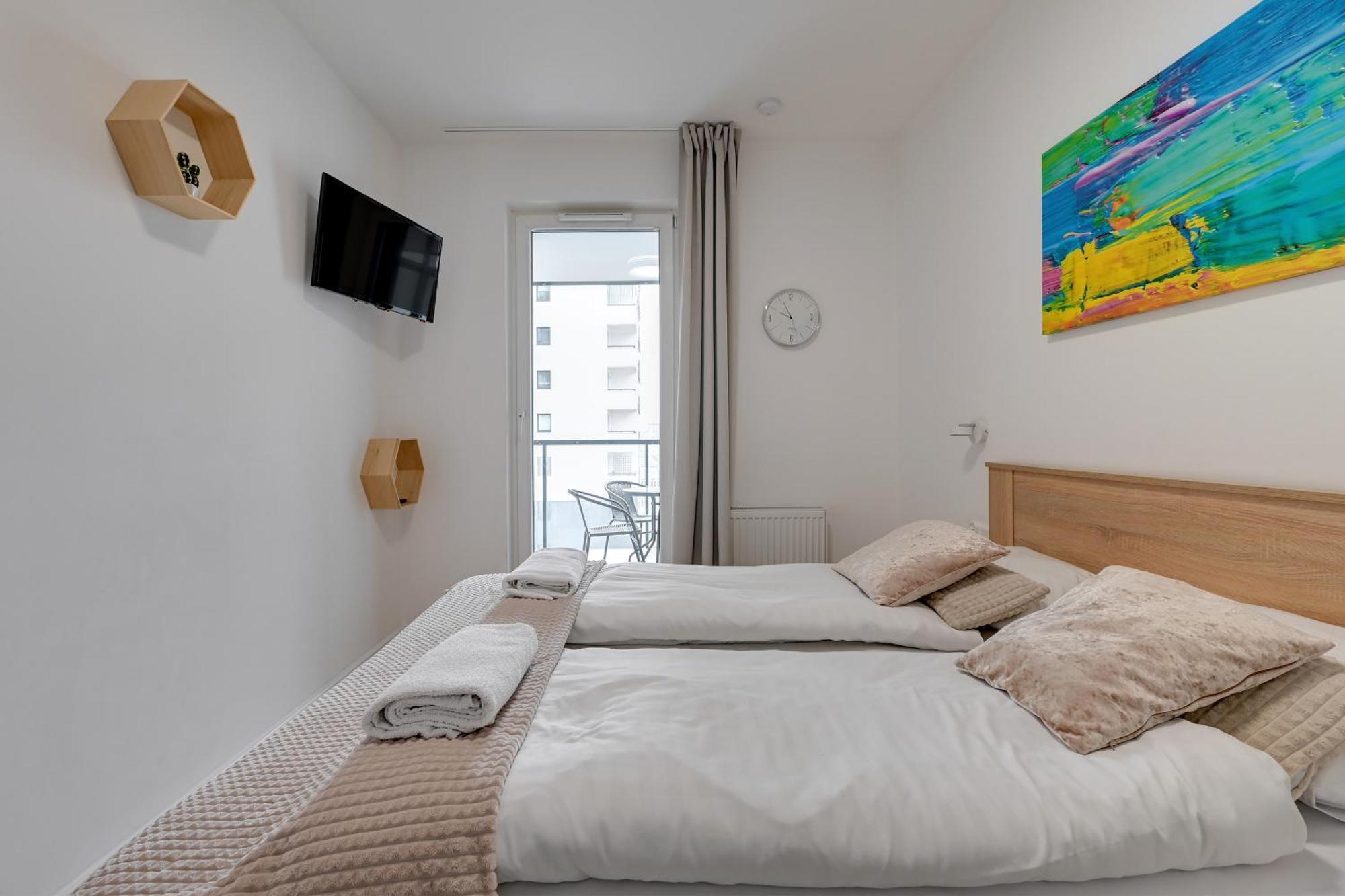 Apartament Nadmorskie Spektrum & Parking グダニスク エクステリア 写真